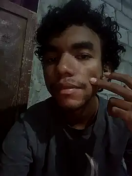 Reynold2608 online show from 09/29/25, 01:44