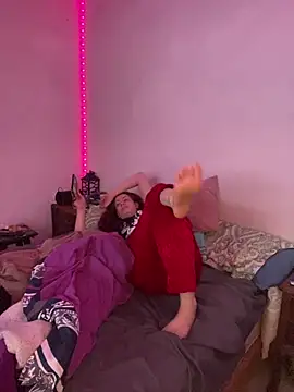 Snapshot of Nina-Chick777 chatting on 01/03/25, 01:05 Nina-Chick777 online show from 01/03/25, 01:05