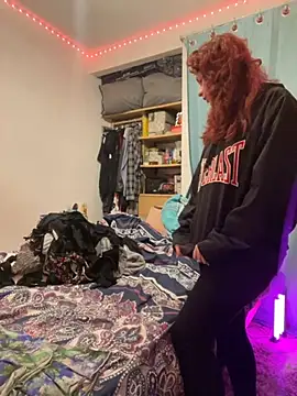 Snapshot of Nina-Chick777 chatting on 10/09/25, 07:50 Nina-Chick777 online show from 10/09/25, 07:50