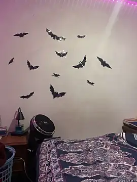 Snapshot of Nina-Chick777 chatting on 10/19/25, 07:20 Nina-Chick777 online show from 10/19/25, 07:20