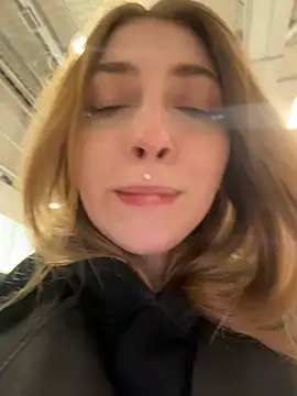 Snapshot of Sunny___Bunny chatting on 02/10/26, 12:20 Sunny Bunny online show from 02/10/26, 12:20