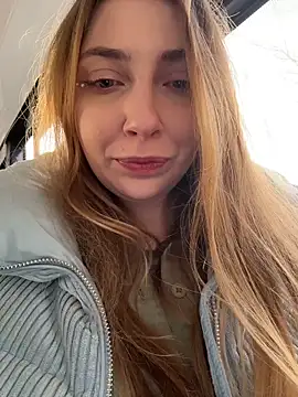 Snapshot of Sunny___Bunny chatting on 02/21/26, 01:23 Sunny Bunny online show from 02/21/26, 01:23