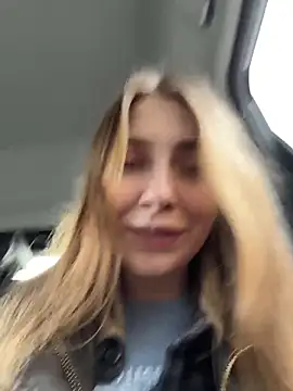 Snapshot of Sunny___Bunny chatting on 03/14/26, 01:16 Sunny Bunny online show from 03/14/26, 01:16