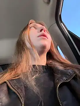 Snapshot of Sunny___Bunny chatting on 03/20/26, 12:10 Sunny Bunny online show from 03/20/26, 12:10