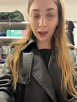 Snapshot of Sunny___Bunny chatting on 04/23/26, 12:15 Sunny Bunny online show from 04/23/26, 12:15