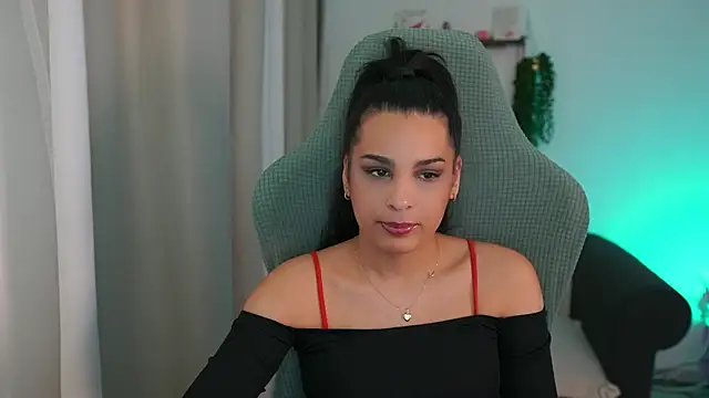 mila  denver online show from 03/16/25, 11:38