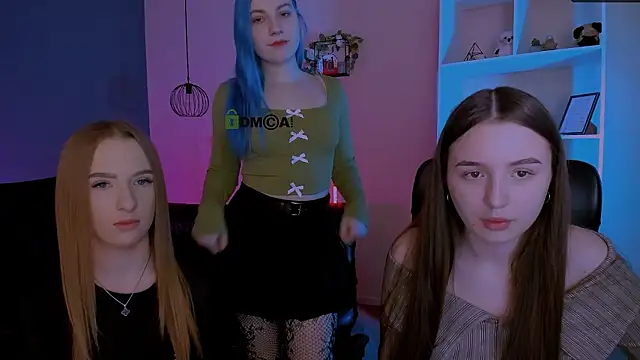 Snapshot of pure_radiance1 chatting on 03/21/26, 10:09 pure radiance1 online show from 03/21/26, 10:09