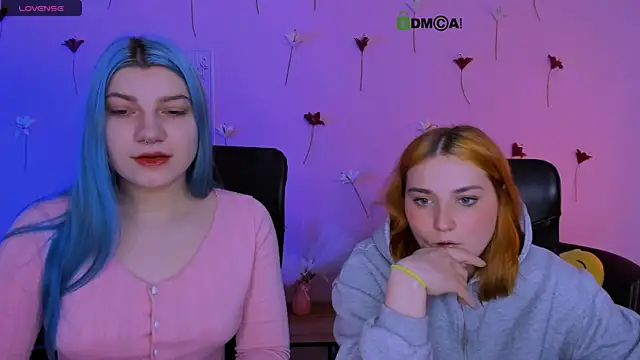 Snapshot of pure_radiance1 chatting on 04/09/26, 08:53 pure radiance1 online show from 04/09/26, 08:53