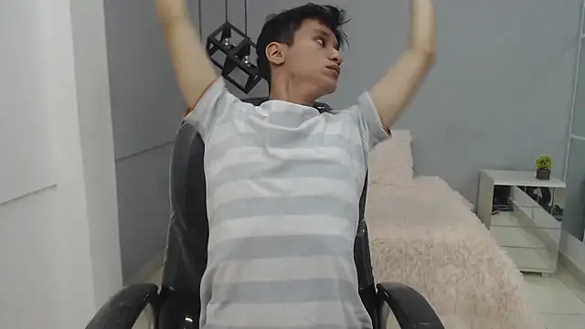 Snapshot of alan_ws chatting on 12/05/24, 12:33 alan ws online show from 12/05/24, 12:33