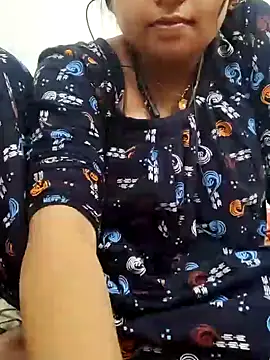 Snapshot of Priya_2222 chatting on 01/04/25, 10:49 Priya 2222 online show from 01/04/25, 10:49