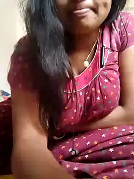 Snapshot of Priya_2222 chatting on 01/20/25, 07:04 Priya 2222 online show from 01/20/25, 07:04