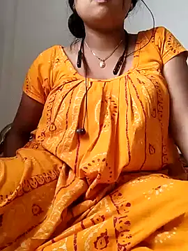 Snapshot of Priya_2222 chatting on 02/04/25, 05:53 Priya 2222 online show from 02/04/25, 05:53