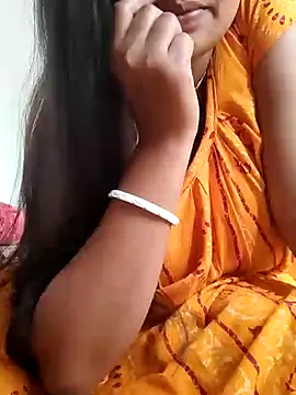 Snapshot of Priya_2222 chatting on 02/06/25, 06:29 Priya 2222 online show from 02/06/25, 06:29