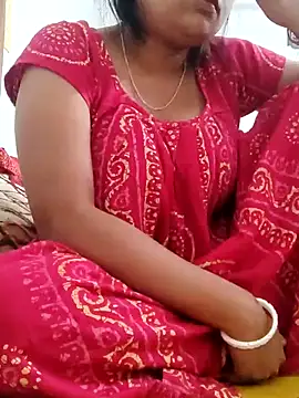 Snapshot of Priya_2222 chatting on 03/07/25, 11:07 Priya 2222 online show from 03/07/25, 11:07