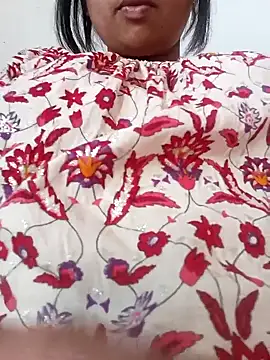 Snapshot of Priya_2222 chatting on 03/16/25, 07:26 Priya 2222 online show from 03/16/25, 07:26