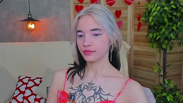 as1an girlfriend online show from 02/14/25, 06:45