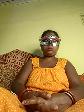 Snapshot of tinabhabhi chatting on 06/17/26, 11:12 tinabhabhi online show from 06/17/26, 11:12