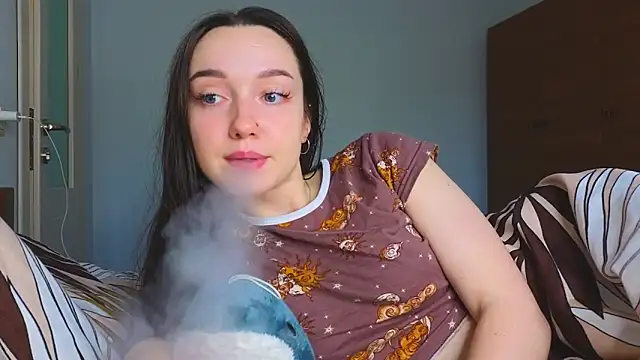 Snapshot of Wild_Sophie_ chatting on 01/03/25, 08:10 Wild Sophie online show from 01/03/25, 08:10