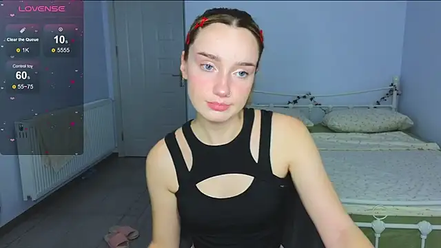 Wild Sophie  online show from 11/16/25, 05:51