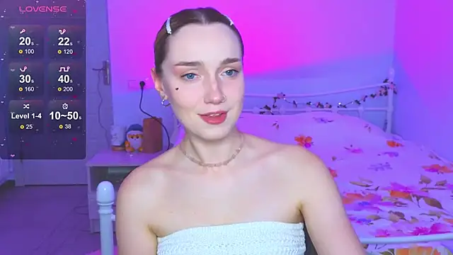 Wild Sophie  online show from 12/19/25, 01:51