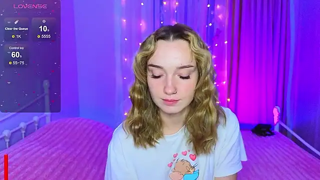 Wild Sophie  online show from 01/10/26, 03:25