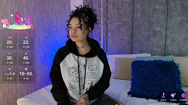 Snapshot of KatherineGomez chatting on 09/19/25, 03:08 KatherineGomez online show from 09/19/25, 03:08