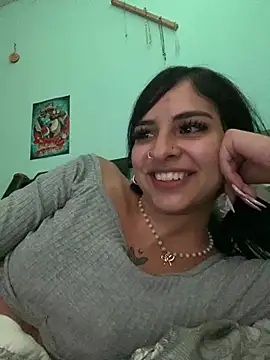 Hilary pinkk online show from 12/26/24, 03:59