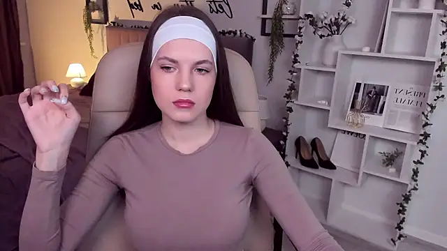 BellaSweetHeart online show from 01/21/25, 09:03