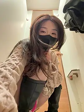 Snapshot of Xixi-Gala chatting on 03/19/26, 04:38 Xixi-Gala online show from 03/19/26, 04:38
