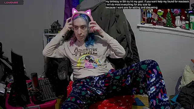 tallnerdyguy online show from 02/13/25, 02:45