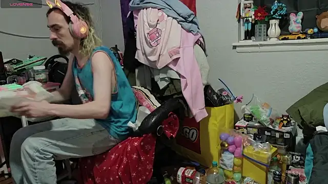 tallnerdyguy online show from 03/27/26, 02:39