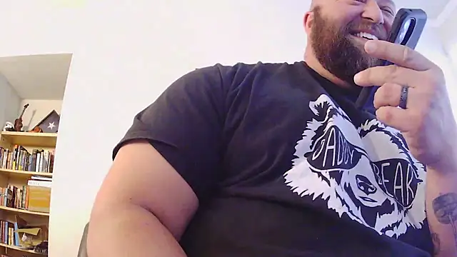 Strong Bear89 online show from 11/07/25, 04:40