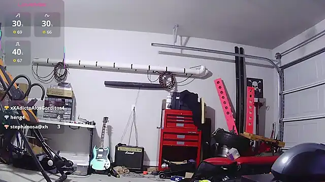 Snapshot of Strong_Bear89 chatting on 04/15/26, 07:58 Strong Bear89 online show from 04/15/26, 07:58