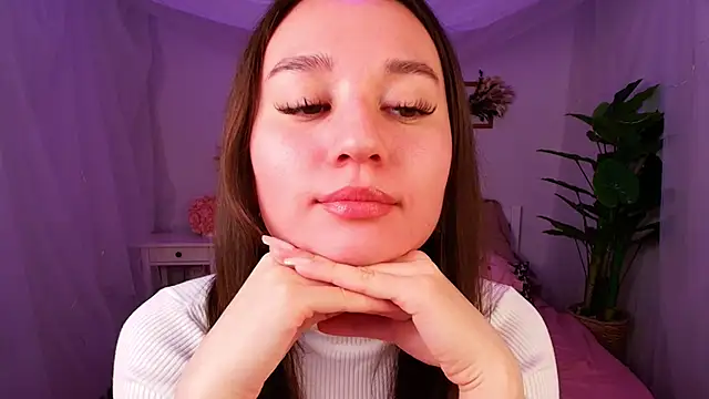 margeriTirell online show from 11/08/25, 02:56