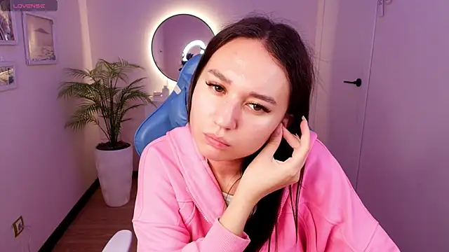 Snapshot of margeriTirell chatting on 07/10/26, 03:22 margeriTirell online show from 07/10/26, 03:22