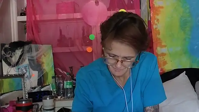 ivylee31 online show from 07/14/26, 08:36