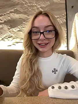 Snapshot of melissa_grr chatting on 01/15/25, 11:21 melissa grr online show from 01/15/25, 11:21