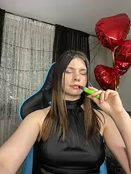 CurlyLara online show from 02/28/25, 04:42