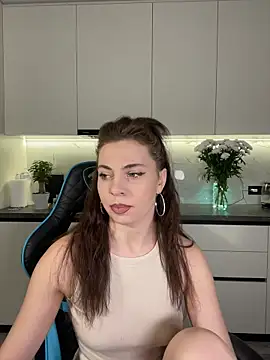 CurlyLara online show from 11/30/25, 09:57