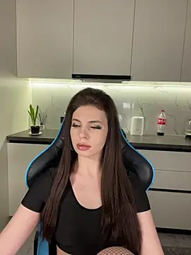 Snapshot of CurlyLara chatting on 04/02/26, 06:38 CurlyLara online show from 04/02/26, 06:38