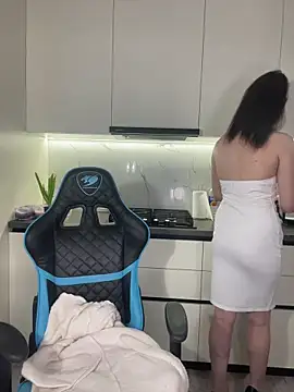 Snapshot of CurlyLara chatting on 04/09/26, 05:51 CurlyLara online show from 04/09/26, 05:51