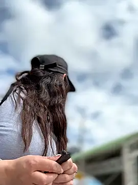 Alysson-- online show from 03/31/26, 02:39