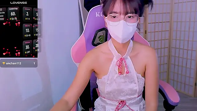 desiregirl69 online show from 02/06/25, 03:20