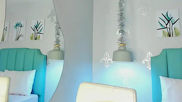 Snapshot of Khenta_Michells chatting on 03/10/25, 01:10 Khenta Michells online show from 03/10/25, 01:10