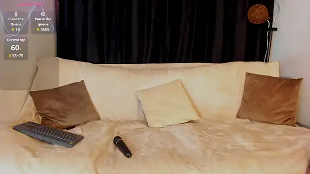 Snapshot of Gisell_s chatting on 12/11/24, 09:45 Gisell s online show from 12/11/24, 09:45