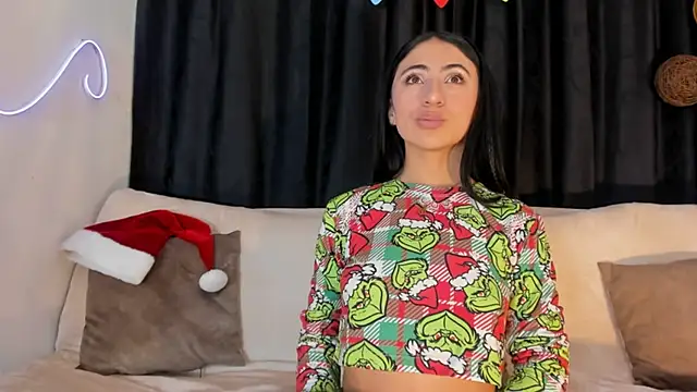 Snapshot of Gisell_s chatting on 12/13/24, 10:23 Gisell s online show from 12/13/24, 10:23