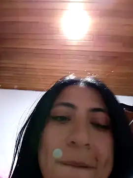 Snapshot of Gisell_s chatting on 01/03/25, 03:05 Gisell s online show from 01/03/25, 03:05