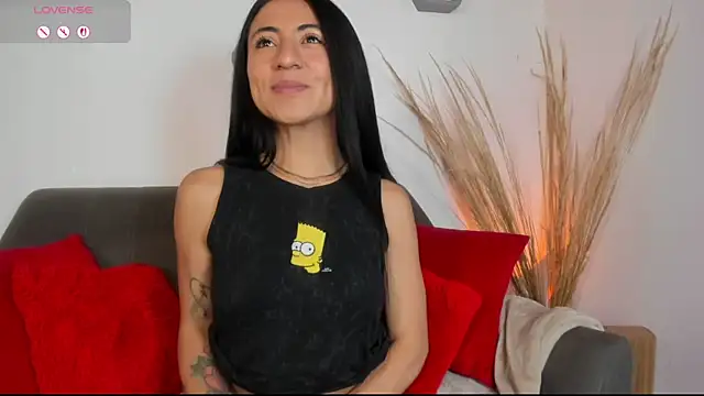 Snapshot of Gisell_s chatting on 04/04/26, 04:37 Gisell s online show from 04/04/26, 04:37