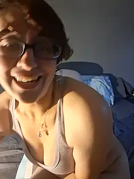 Snapshot of MsPink_Flamingtoes544 chatting on 10/22/25, 12:16 MsPink Flamingtoes544 online show from 10/22/25, 12:16