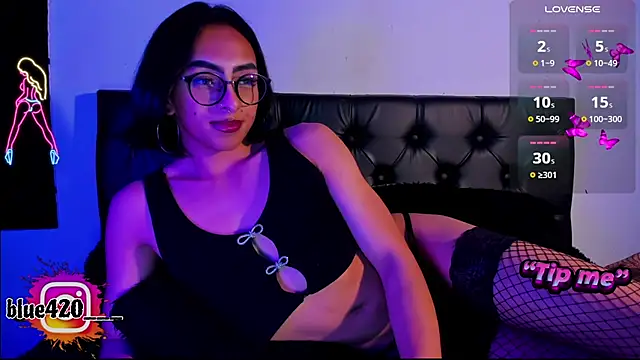 Snapshot of Skyler__blue4 chatting on 12/20/24, 01:36 Skyler  blue4 online show from 12/20/24, 01:36